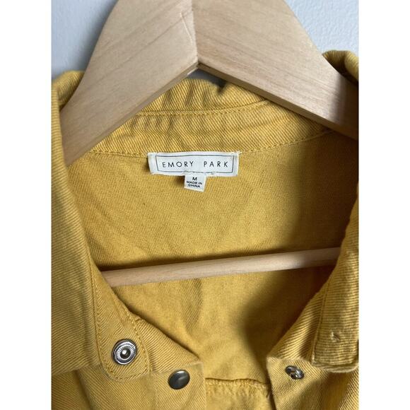 Emory Park Mustard Yellow Cropped Frayed Hem Utility Jacket Size Medium Women’s - Picture 4 of 5